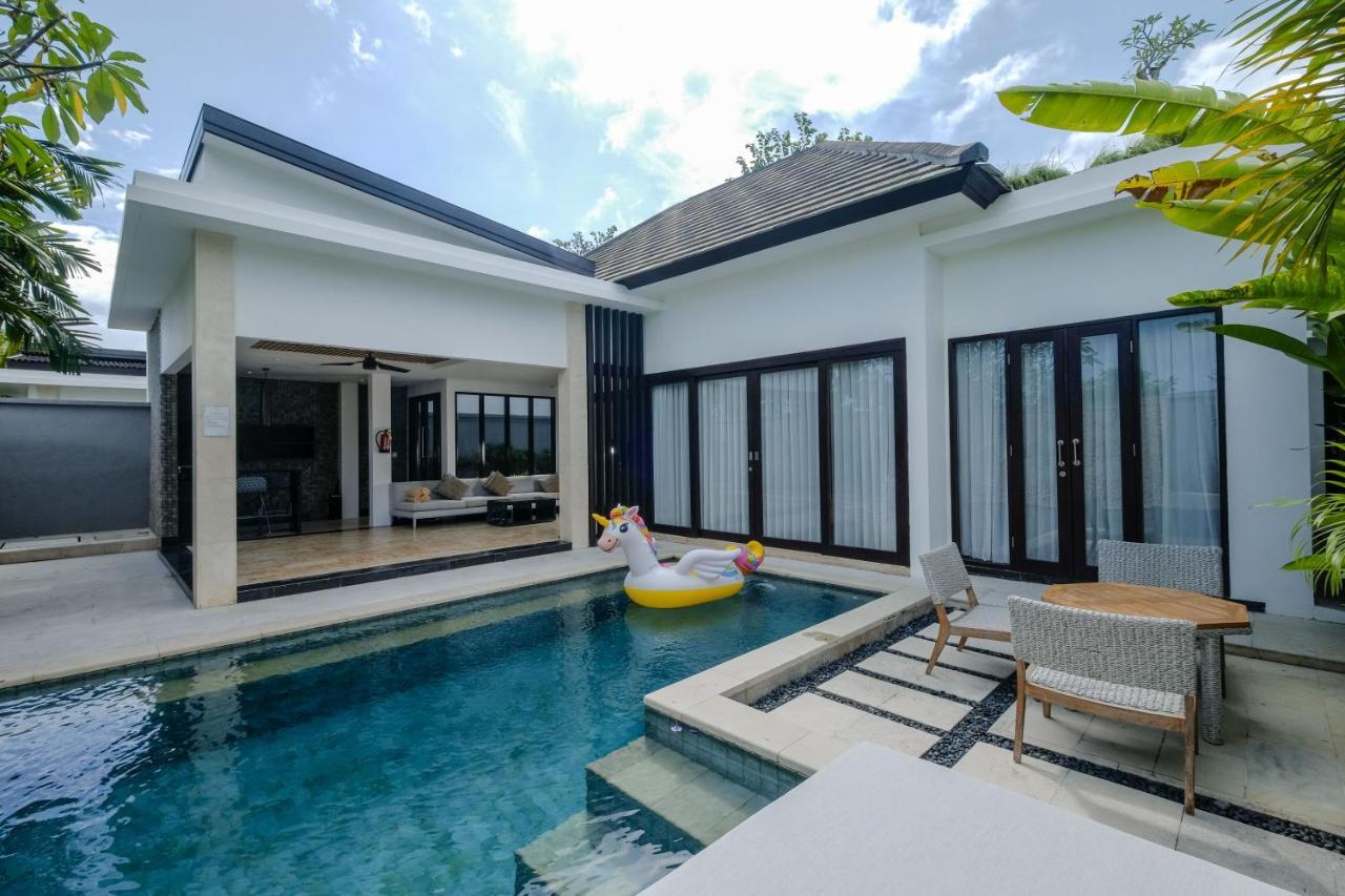 Prasana Villas By Arjani Resorts Uluwatu  Bagian luar foto