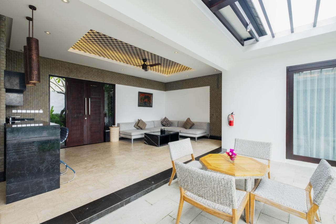 Prasana Villas By Arjani Resorts Uluwatu  Bagian luar foto